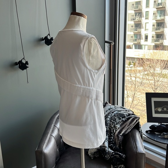 New HELMUT LANG Asymmetric Pleated Tank in White Size Large - Picture 4 of 6